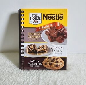 Nestle Toll House Hardcover 3 in 1 Holiday Family Cookbook